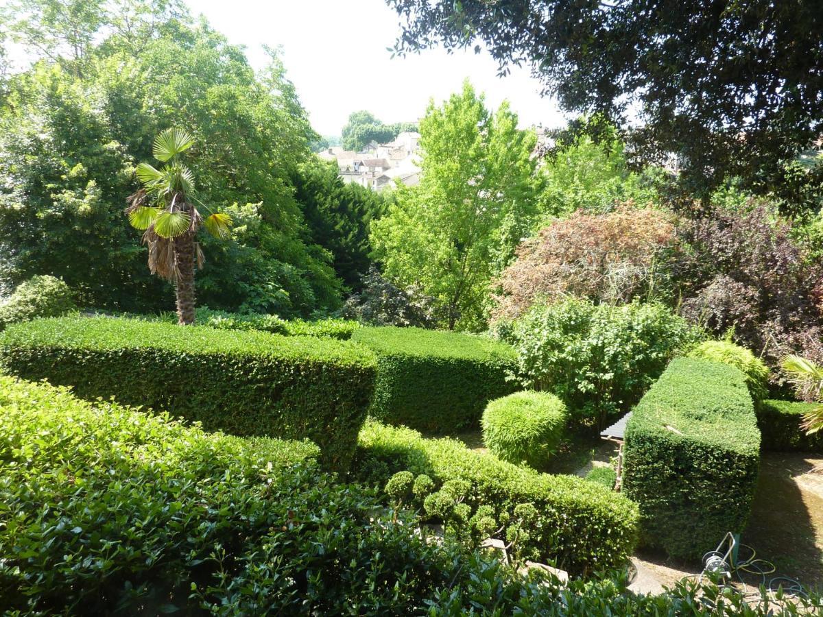 Beaux Chenes Bed & Breakfast Nérac Exterior foto